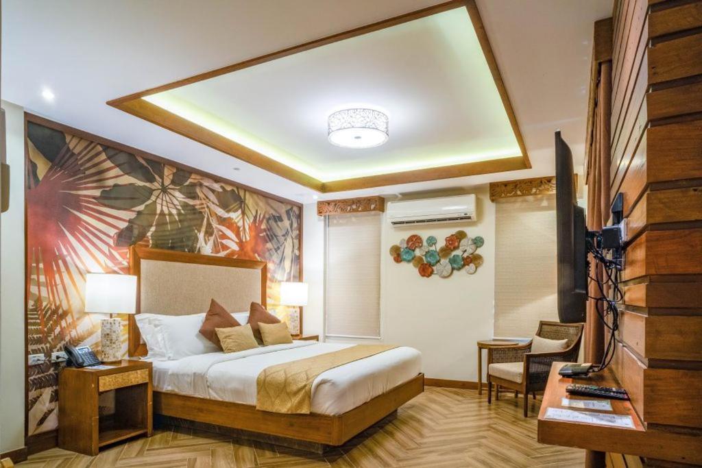 La Jolla Luxury Beach Resort Bagac Ngoại thất bức ảnh