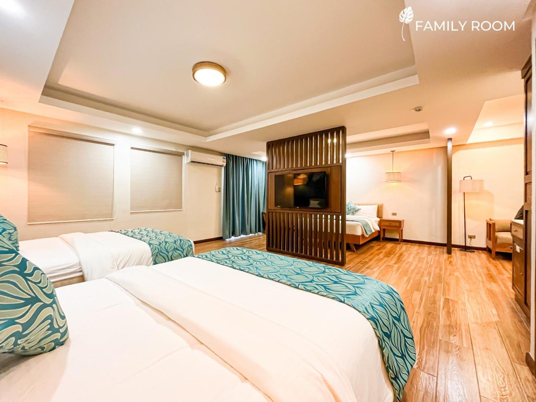 La Jolla Luxury Beach Resort Bagac Ngoại thất bức ảnh
